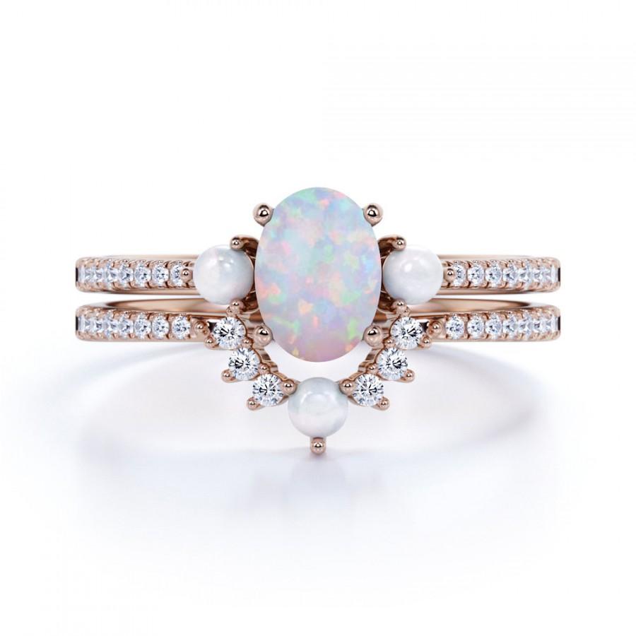 زفاف - Natural Oval Opal and Freshwater Pearl Bridal Set, 1.50 Carat, Diamond Pave Ring, Contour Wedding Band, Past Present Future Ring, 10k Gold