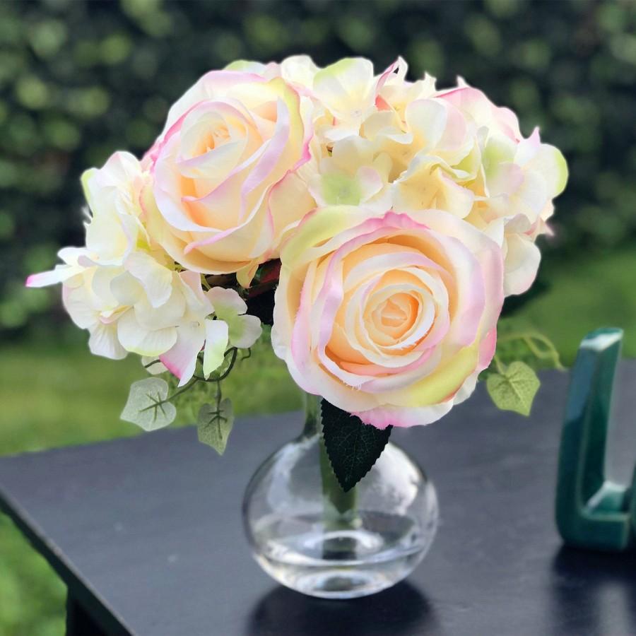 Hochzeit - Artifical Rose and Hydrangea Flower Bridal Bouquet in Clear Glass Vase Home Wedding Decor Centerpieces