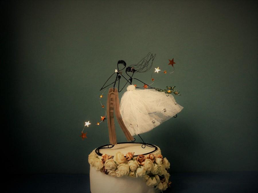 Свадьба - Wedding cake topper, Wire cake topper figurine, Cake decoration, Custom cake topper, Bride and groom cake topper, Wedding decoration, Rustic