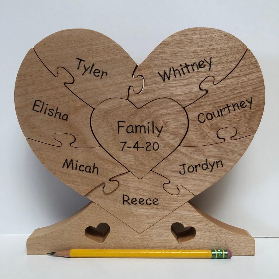 زفاف - LARGE Family Unity Puzzle, Wooden Heart Puzzle (8-1/2" wide x 8" tall) in 3 to 9 pieces--base included