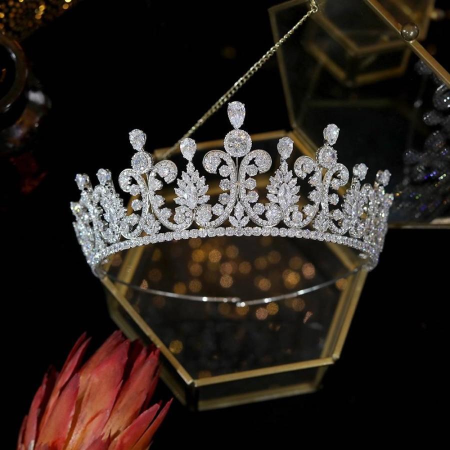 زفاف - Crystal Wedding Crown/ Swarovski Crown/ Bridal Hair Jewelry/ Silver Bridal Tiara/ Brides Crystal Headpiece/ Majestic Crown/ Luxury Tiaras