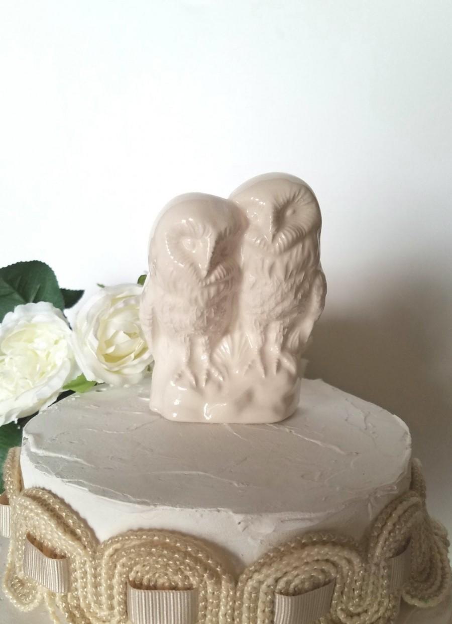Mariage - Cake Topper Owl Love Birds Ceramic Wedding Cake Topper White Owls Home Decor Ceramic Vintage Owl Design In Stock In White