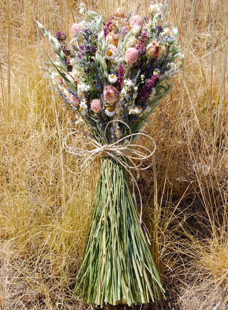 Mariage - Dried Wedding Flowers Brides Bouquet in Dusty Pink, Blush, White,  Sage, Lavender, Blush, Eggplant Boutonnieres Corsages Table Decor