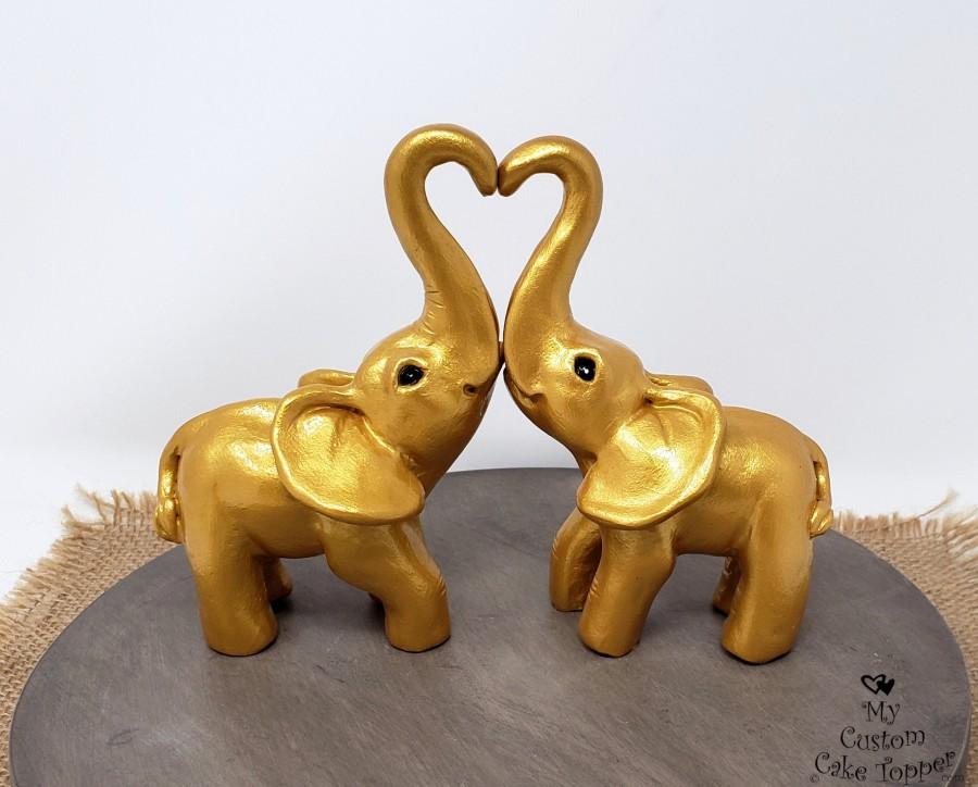 Hochzeit - Elephant Love Wedding Cake Topper - Golden Standing forming a heart - East Indian Wedding - Religious Wedding Sculpture