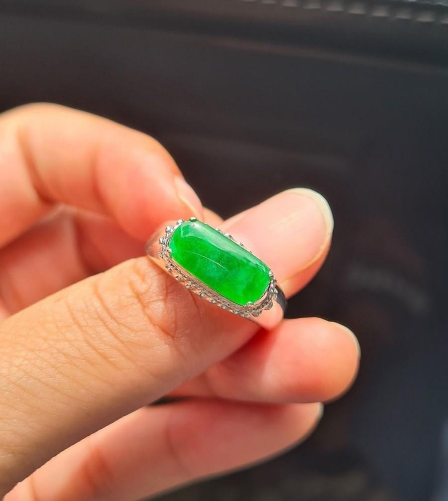 زفاف - Apple Intensity, 2.5 ct. Saturated Apple Green Jadeite Jade (Grade A) Lightweight Handmade 92.5% Silver Ring, Plated with 18K White Gold