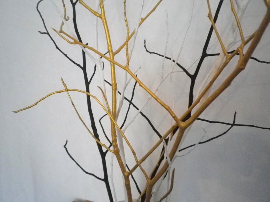 Hochzeit - Decorative tree branches set of 6, white black gold colors, wedding centerpiece, minimalist style home decor, original vase filler