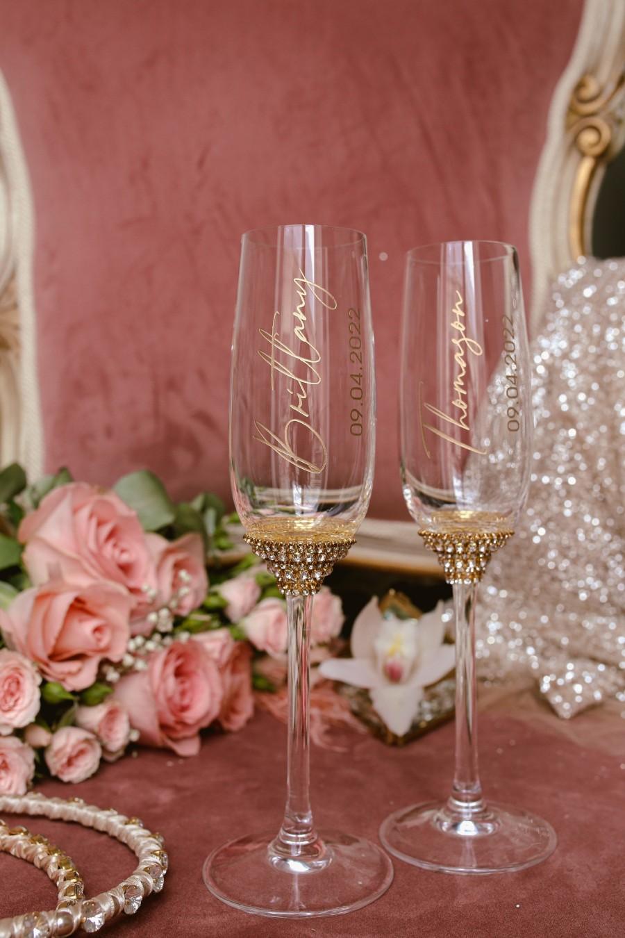 Wedding - Personalized wedding champagne flutes Mr and Mrs Laser engraved Anniversary gift Personalized Engraved Wedding champagne glasses, set of 2