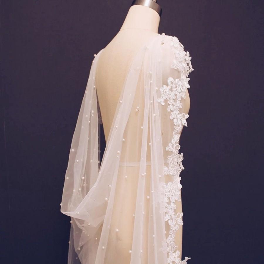 Mariage - Vintage Wedding Veil / Bridal Lace Bolero / Lace Bridal Cape / Floral Lace Cloak / White Bridal Cape / Floor Length Cloak / Winter Wedding