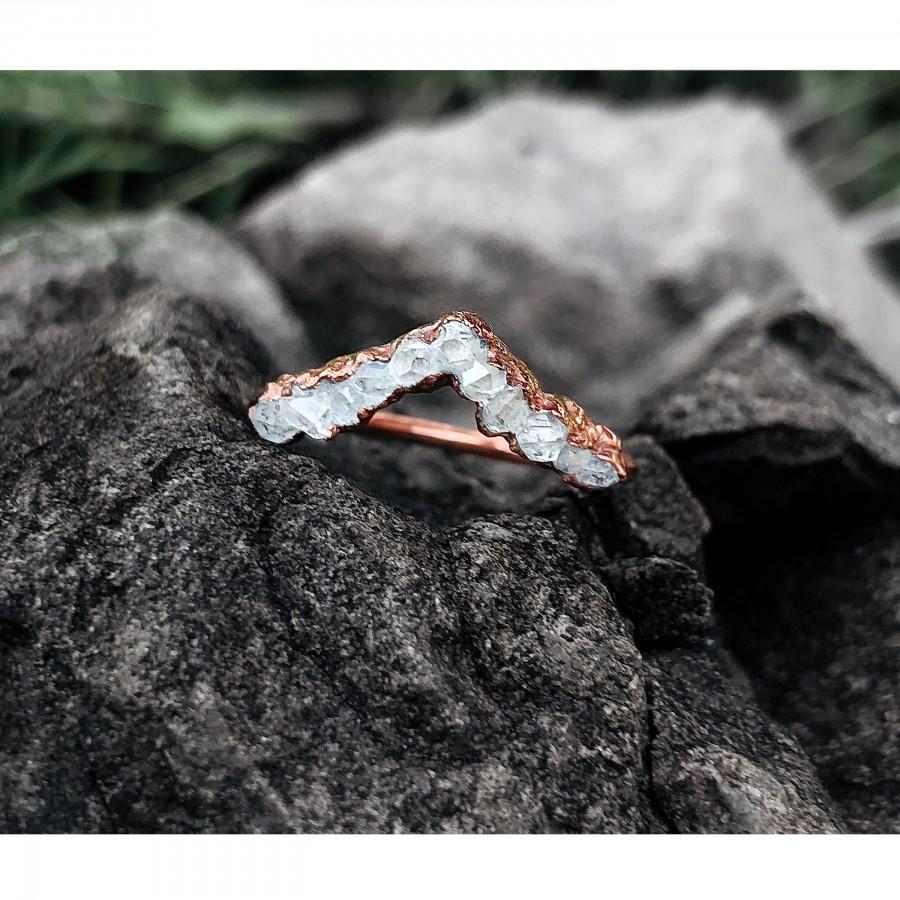 زفاف - Curved Wedding Ring Band For Woman, Raw Diamond Ring, Curved Herkimer Diamond Ring, Alternative Engagement Ring, Raw Stone Ring, Unique Ring
