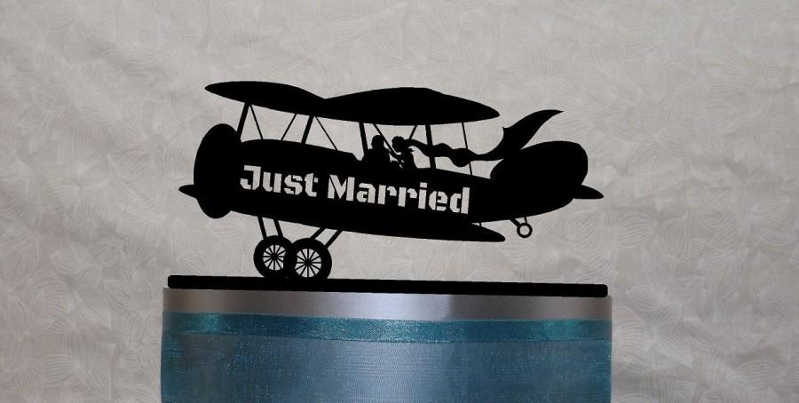 Hochzeit - Biplane Cake Topper with Bride and Groom, Flying High, Just Married, Love is in the Air,  Your Name or Phrase