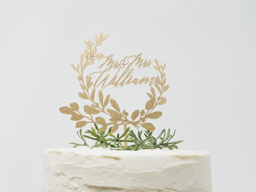 زفاف - Custom  Wreath Wedding Cake Topper, Custom Calligraphy Mr and Mrs Wedding Cake Topper Gold Personalized Cake Topper