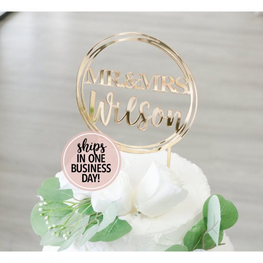 Свадьба - Personalized Mr and Mrs Cake Topper 
