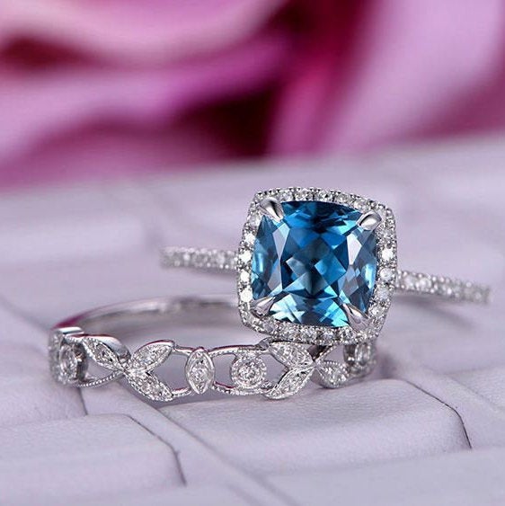 زفاف - 2 pcs 7mm Cushion Cut London Blue Topaz Engagement ring/14k White gold diamond band/Halo Stacking/Half Eternity wedding ring/Birthstone Gift