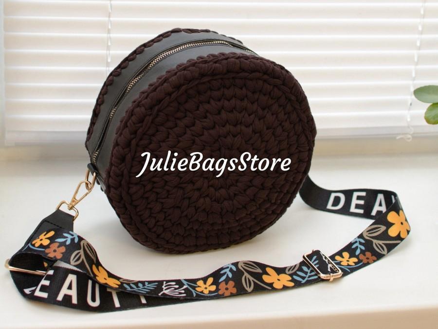 Mariage - round knitted bag