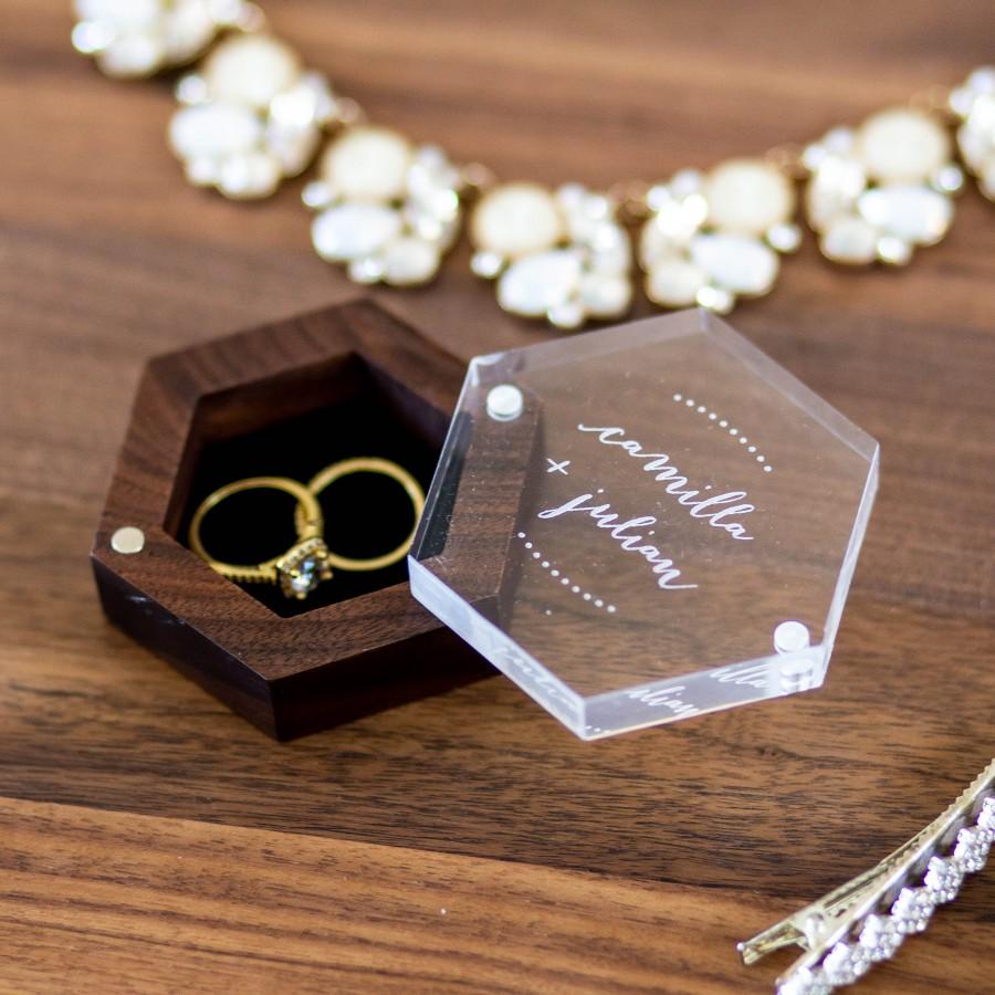 Hochzeit - Hexagon Ring Box with Clear Acrylic Lid & Wood Base - Engraved Modern Wedding Ring Bearer Box, Engagement Proposal Ring Storage, Ring Dish