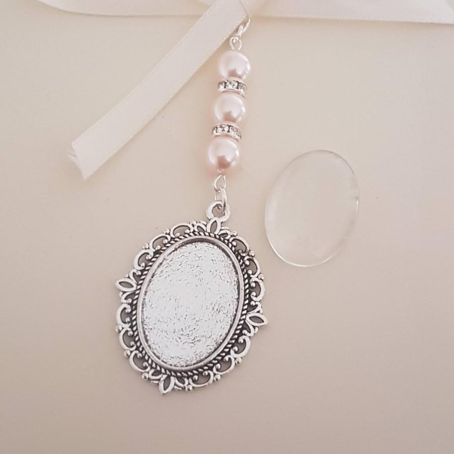 Mariage - Stunning Wedding Bouquet Charm, Photo Charm, Bouquet Locket, Bridal Locket Memory Pendant, clear cover, gift bag