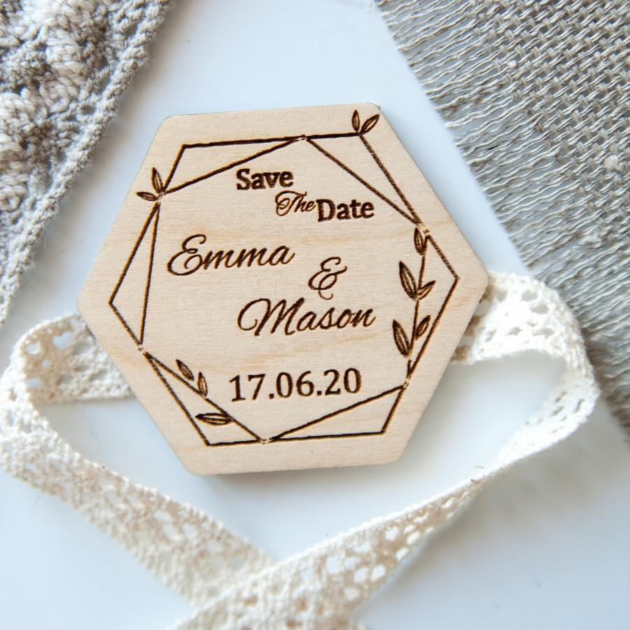 زفاف - Wooden save the date magnet 