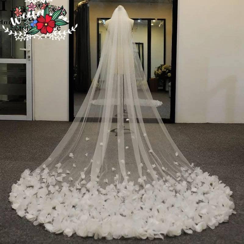 Wedding - Chapel Wedding Veil with Petals -Bridal Veil,Veil,Floral Veil,Wedding Veil with comb-White Wedding veil with petals In white.Ivory or white