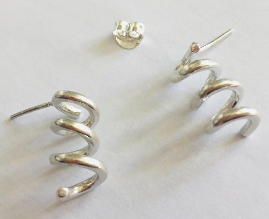 Hochzeit - RESORTES Y AROS I: Handmade silver stud spring earrings