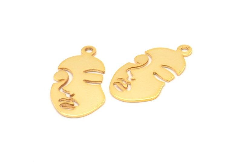 زفاف - Gold Face Charm, 8 Gold Plated Brass Face Charms With 1 Loop, Charms, Pendants (20x11x0.60mm) D608 Q732