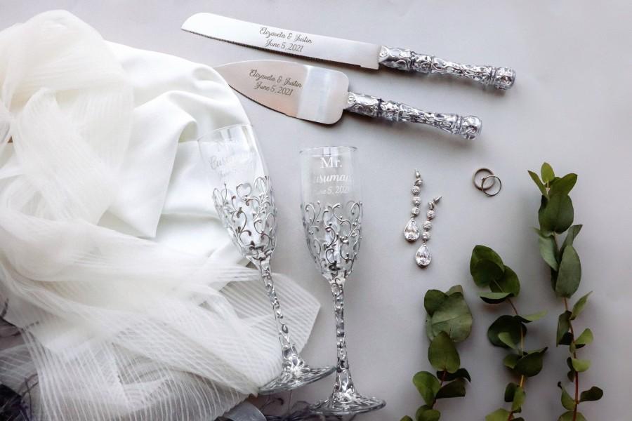 Mariage - Silver Wedding glasses and Cake Server Set cake cutter gold wedding toasting flutes Gold wedding flutes and cake gold wedding set of 4