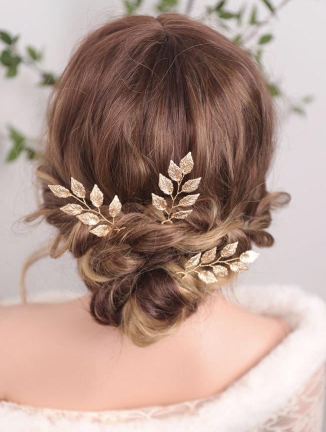 Свадьба - Minimalist and Delicate Gold Leaves Bridal Hair Pins 