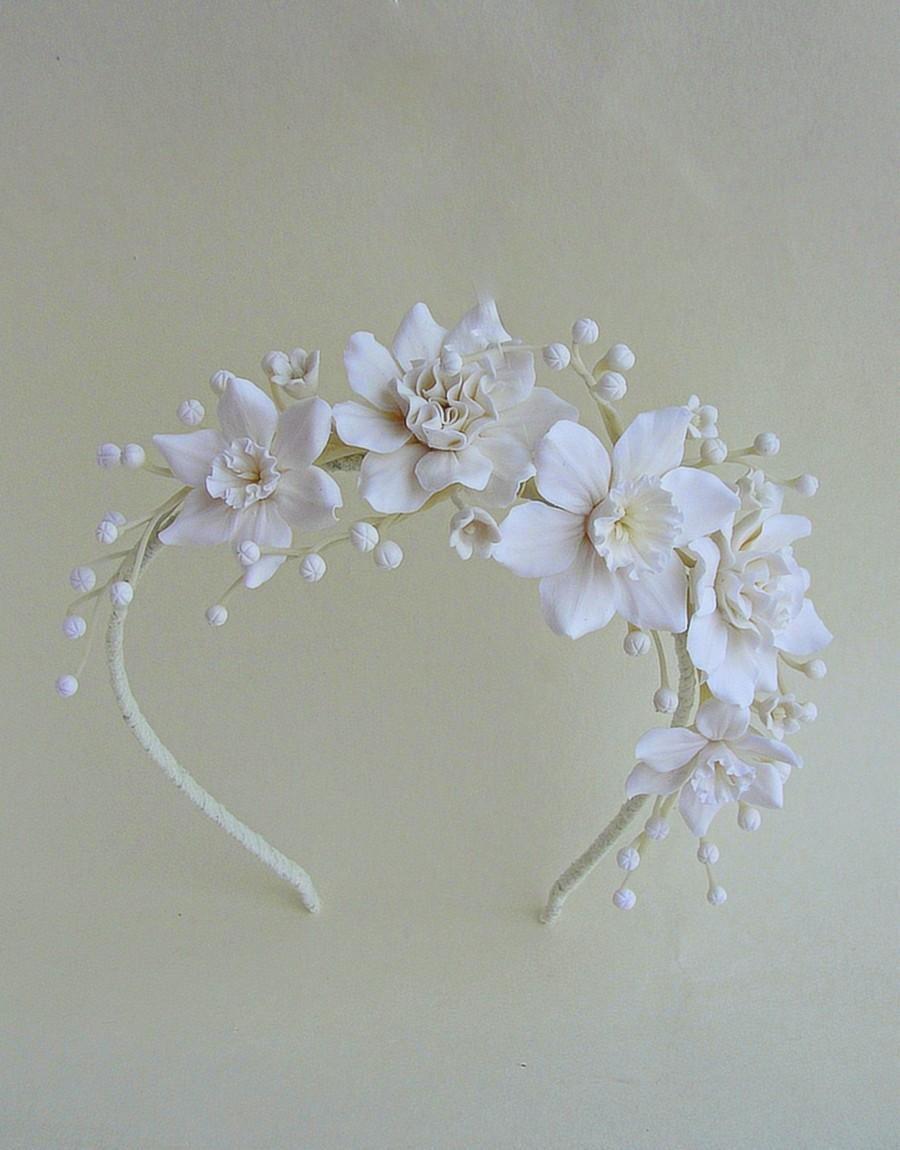 زفاف - Ivory Flowers Wedding Tiara, Ivory Daffodils Bridal Tiara, Ivory Spring Wedding Crown, Ivory Wedding Headpiece, Ivory Flower Crown