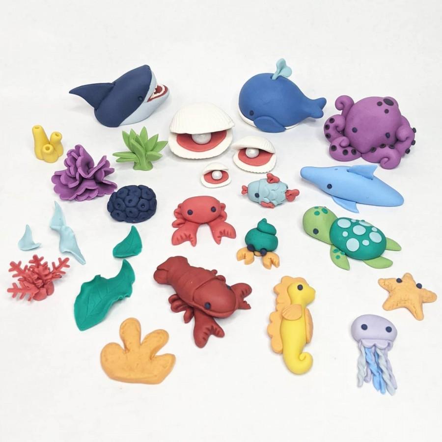 Hochzeit - Fondant sea creature cake toppers - Ready to ship! (No custom orders)