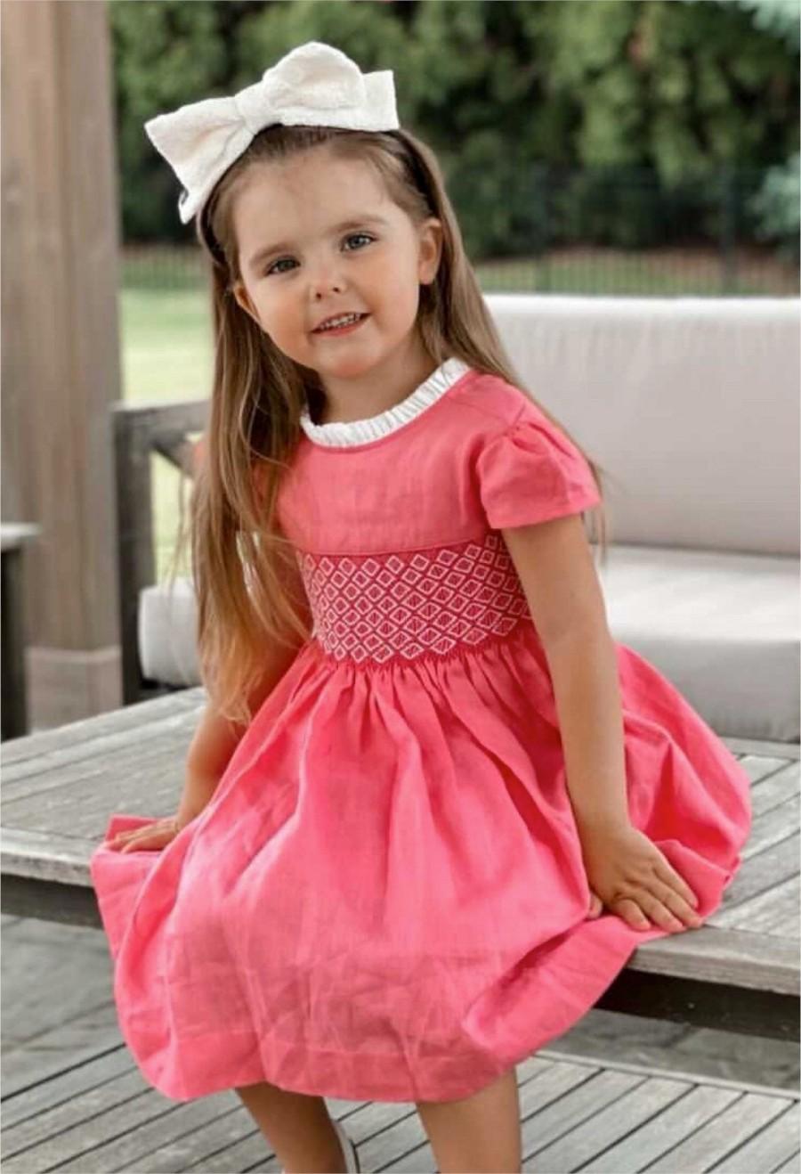 Hochzeit - Delphine chic cotton dress in coral pink linen, baby girl child, handmade embroidery, summer dress, wedding baptism, Easter,