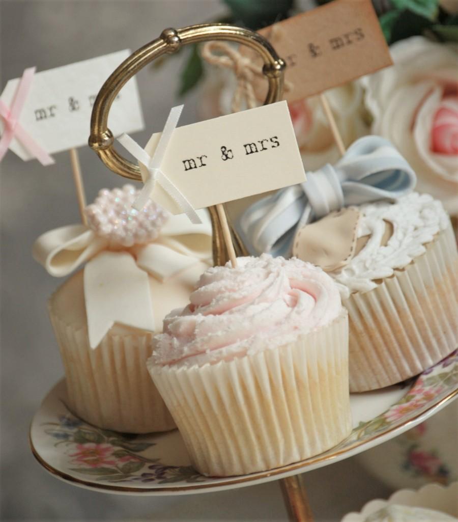 Mariage - Set of 10 mr & mrs Wedding Cupcake Toppers - ivory with ivory bows
