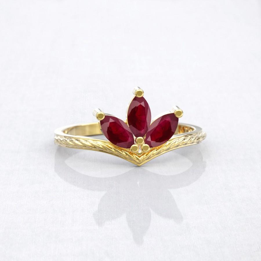 Mariage - 3 stone ruby ring 6x3 mm red ruby marquise with Twist Rope Ring 1.5mm band 14k yellow gold July Birthstone