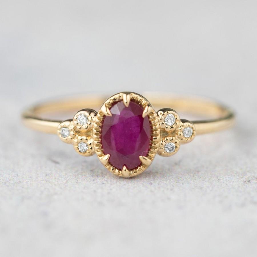 Mariage - Oval ruby and diamond engagement ring, Genuine ruby alternative engagement ring, unique engagement ring, 14k gold, rose gold, white gold
