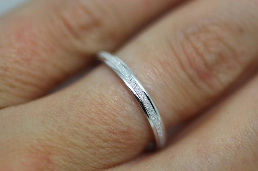 زفاف - 2 mm Solid 925 Sterling Silver Classic Sparkly Wedding Band for Women, Not Boring Thin Wedding Ring with Polished edge, 0020
