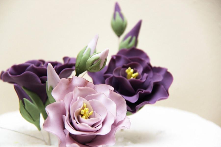 زفاف - Lilac lisianthus ... Handmade edible wedding cake flowers toppers.edible cake decorations. sugar flowers  fondant , gumpaste