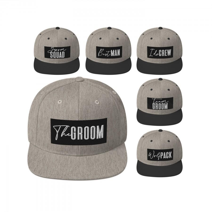 Свадьба - Groom Squad Hat, Snapback, Custom Embroidery, Cap, Bachelor Party, Bachelor Trip, Bachelor Gift, Groomsmen Gift, Best Man Gift, Wedding