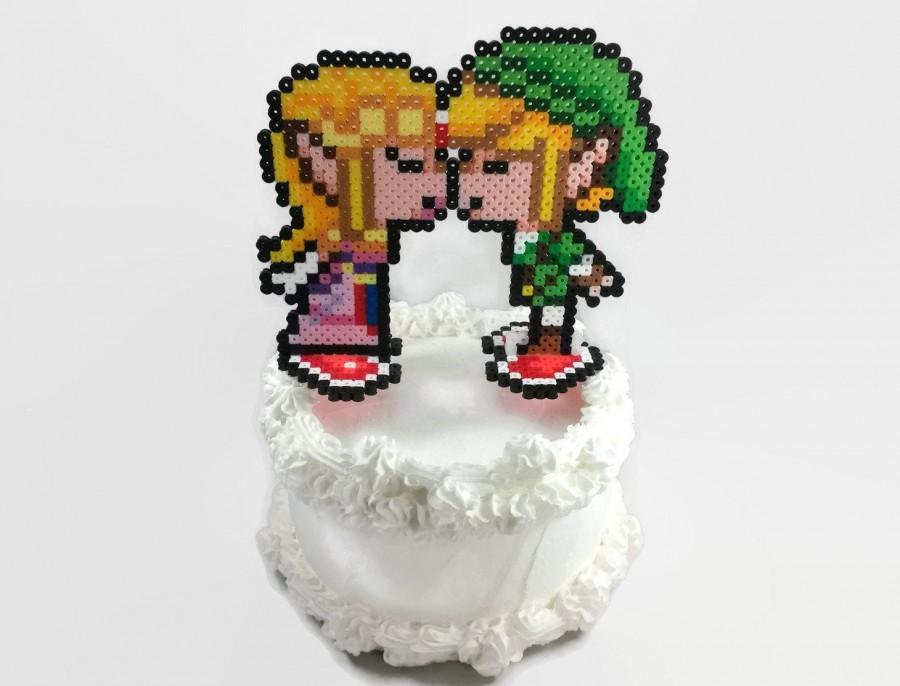 Wedding - Link and Zelda Kissing Cake Toppers - Gamer Wedding Decorations 6 inch