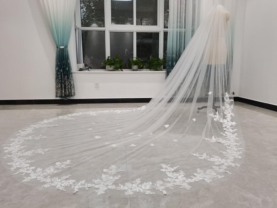 Свадьба - Lace Applique Bridal Veil, One Layer Wedding Veil, Cathedral Wedding Veil, Lace Wedding Veil, Bridal Wedding Veil