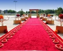 Свадьба - Великолепный красный коридор церемонии ковров