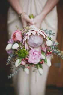 wedding photo -  shabby bouquet