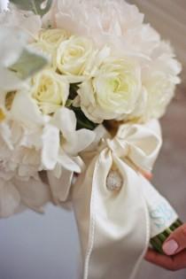 wedding photo - Bouquet Wraps & Accessories