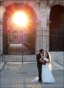 wedding photo - Love is like a bright light