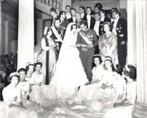 wedding photo - Chic Vintage Bride – Princess Sophia of Greece