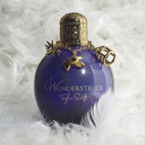 wedding photo - Taylor Swift Celebrated New Debut Fragrance “Wonderstruck”