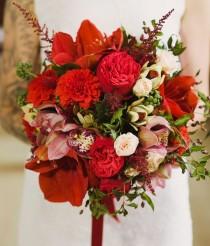 wedding photo - Modern Sophisticated Bridal Bouquet Ideas