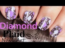 wedding photo - Diamond Plaid In Purple Nail Art