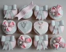 wedding photo -  Wedding Cupcakes