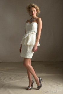 wedding photo -  Sweetheart Neckline Peplum Lace Short Prom Dress