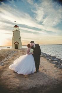 wedding photo - Kiss At The Lighthouse