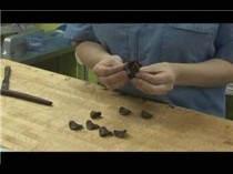 wedding photo - Pastry Decorating : How To Make Chocolate Cake Decorations