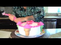 wedding photo - Decorate A Birthday Cake In Minutes